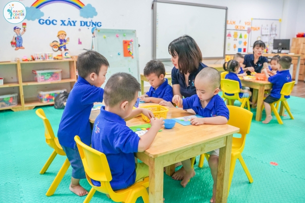 Hanoi Center Kids tự hào là thành viên của chương trình mầm non quốc tế IEYC